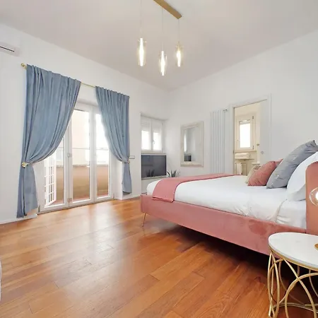 New With Balcony - 150m Metro A Apartamento Roma
