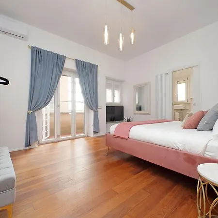 New With Balcony - 150m Metro A Roma